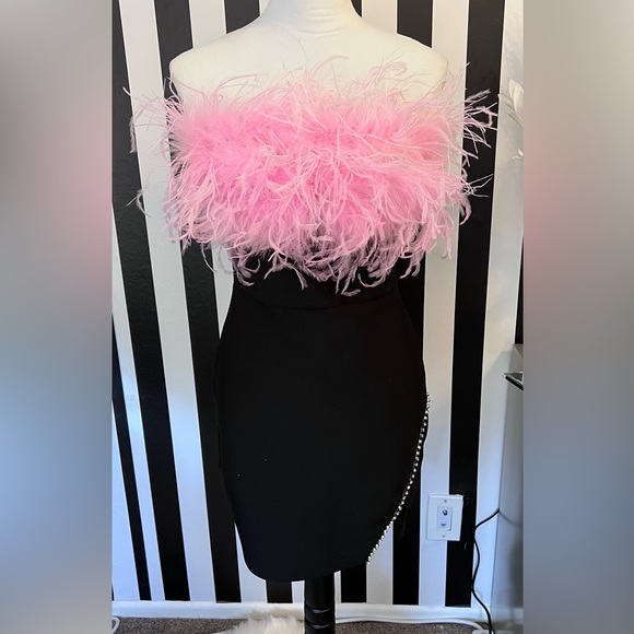 Strapless Ostrich Feather Mini Bandage Dress with Rhinestone Trim - NWT - Picture 1 of 5